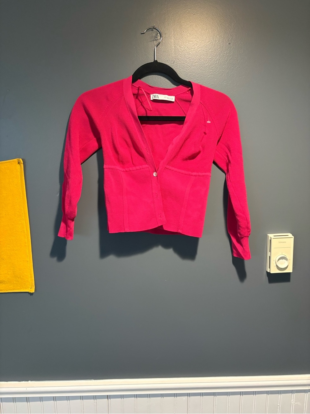💥Buy 2 Get 1 Free💥 . Zara Hot Pink Cropped V-Neck Cardigan